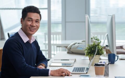 Canadian Experience Class: định cư cho người đã làm việc tại Canada