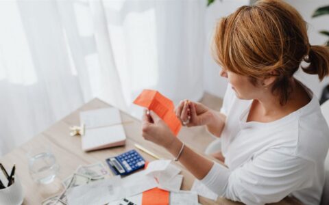 Chi phí sinh hoạt ở nước ngoài: nhà, ăn, đi lại, y tế