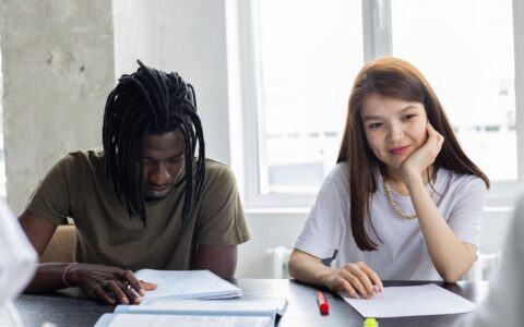 Chọn ngành du học để định cư: nhóm ngành dễ ở lại