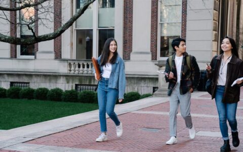 Du học nghề hay du học đại học: chọn đường nào dễ ở lại